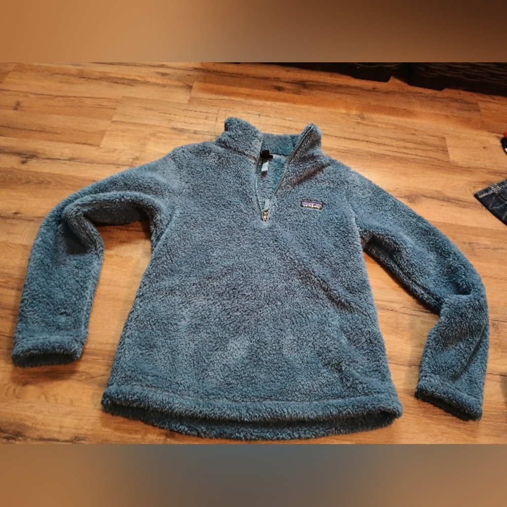 Patagonia top